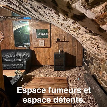 Les Pichies, T2 Maxou, Centre Ville. Digoin Buitenkant foto